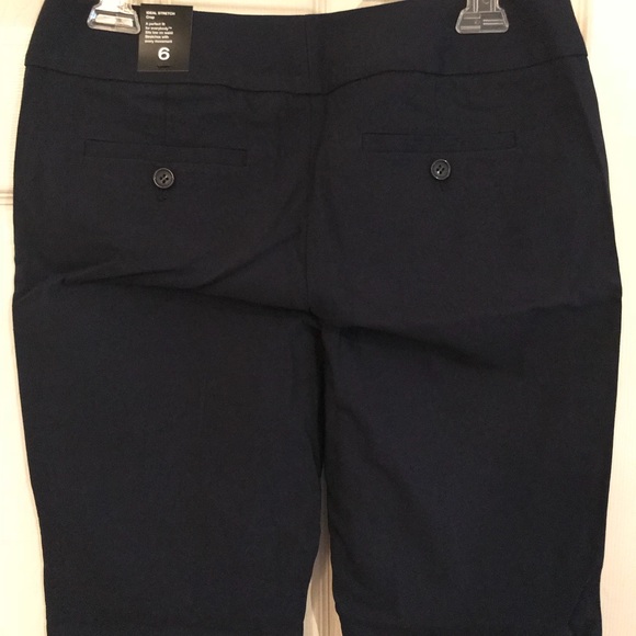 Limited Navy Ideal Stretch Crop Pants - Picture 5 of 7